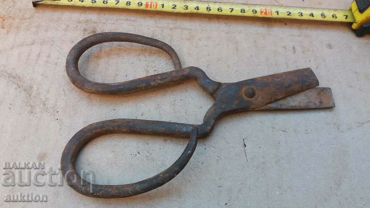 FORGED ABADJIAN SCISSORS - 6 FORGED ABADJIAN SCISSORS - 6