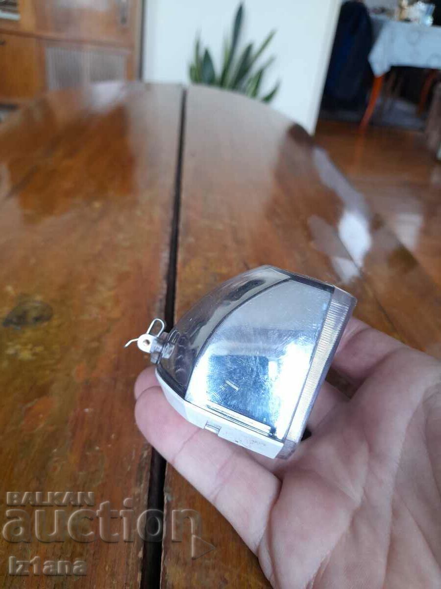 Δημοπρασία Προβολέας για ποδήλατο, μοτοποδήλατο Aprilia Δημοπρασία Προβολέας για ποδήλατο, μοτοποδήλατο Aprilia