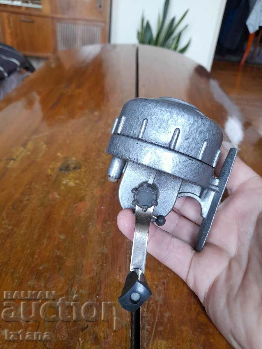 Old fishing reel VO-1 with price 45.00 BGN | € 23.01 Old fishing reel VO-1 with price 45.00 BGN | € 23.01
