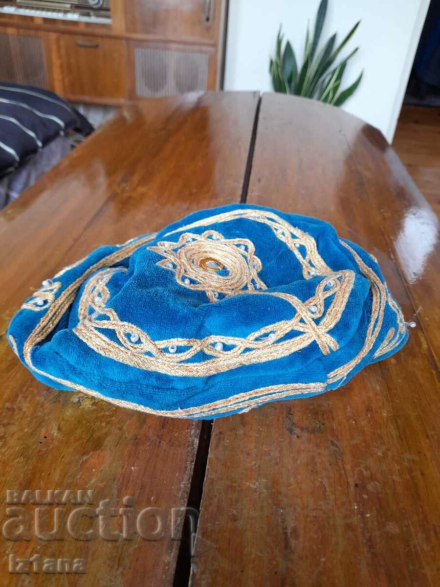 Old ethnic hat with price 38.00 BGN | € 19.43 Old ethnic hat with price 38.00 BGN | € 19.43