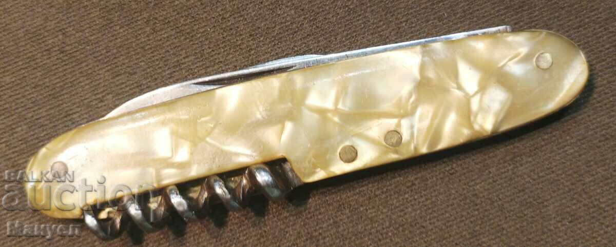 Auction Old knife "Sollingen" with mother of pearl. Auction Old knife "Sollingen" with mother of pearl.