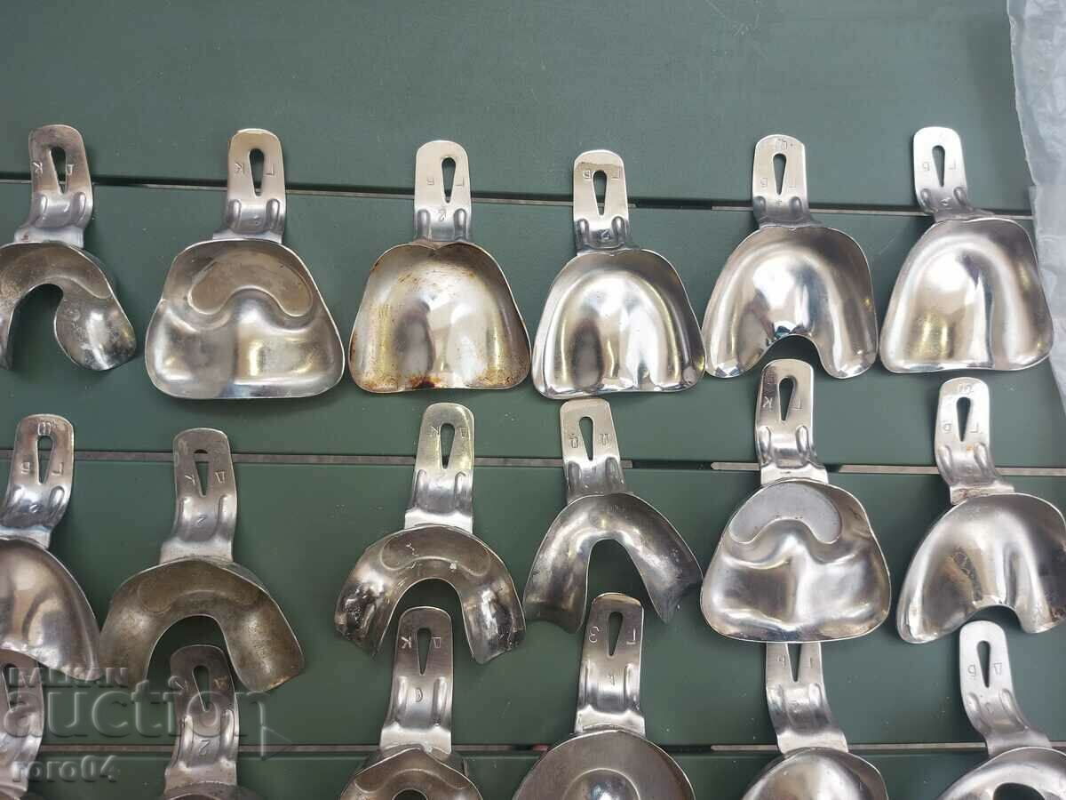 DENTIST'S SPOONS - 6 DENTIST'S SPOONS - 6