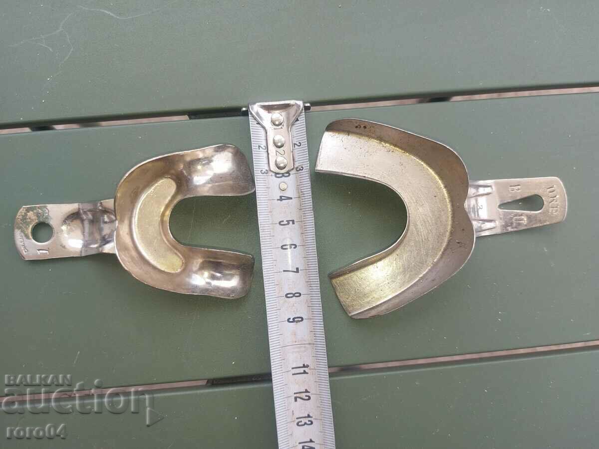 Auction  DENTIST SPOONS - WW II