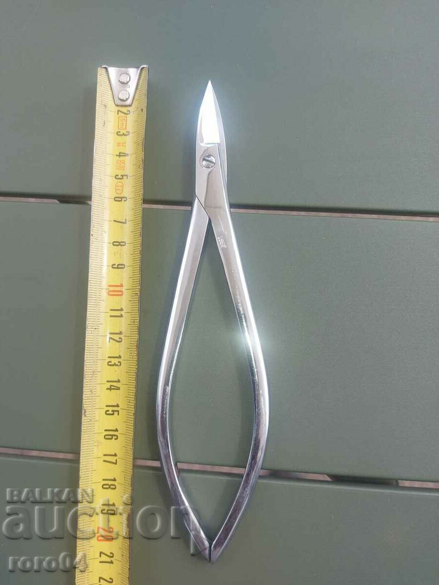 DENTAL INSTRUMENT with price 31.50 BGN | € 16.11