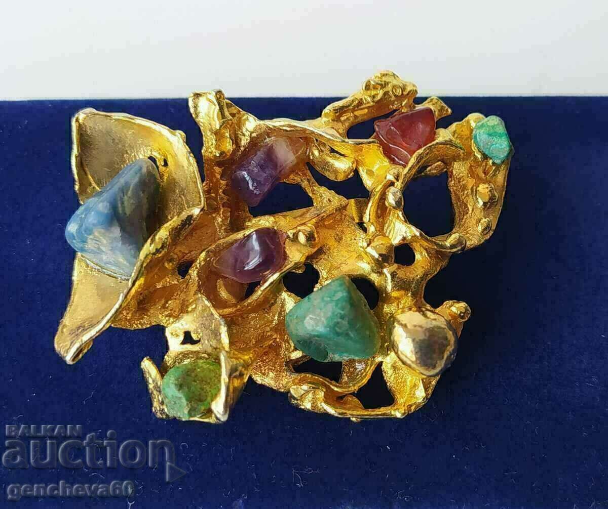 Vintage brooch gold toned with gemstones with price 80.00 BGN | € 40.90