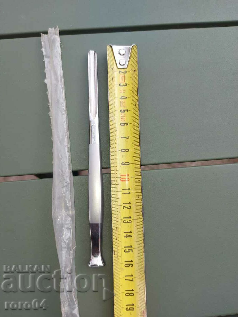 DENTAL INSTRUMENT with price 31.50 BGN | € 16.11 DENTAL INSTRUMENT with price 31.50 BGN | € 16.11