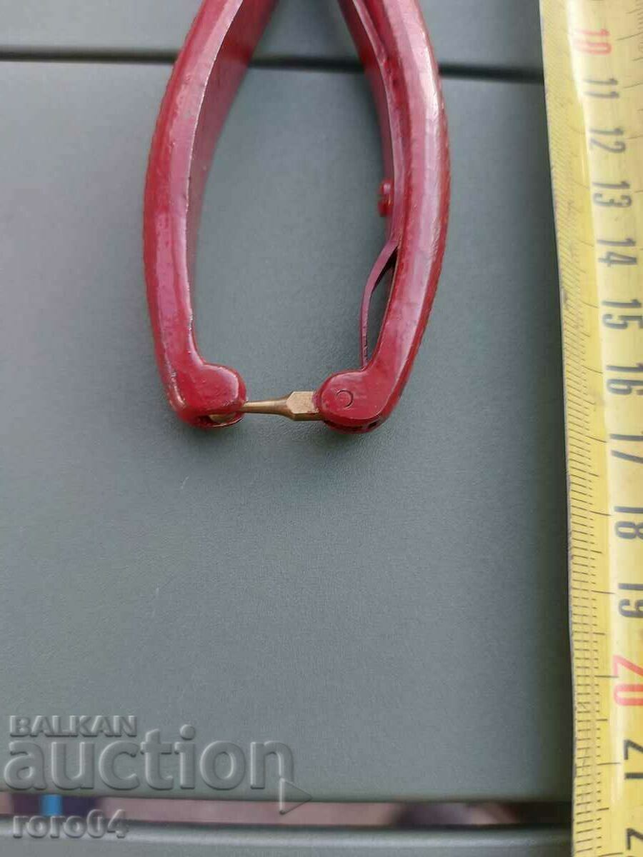 Auction  DENTAL INSTRUMENT