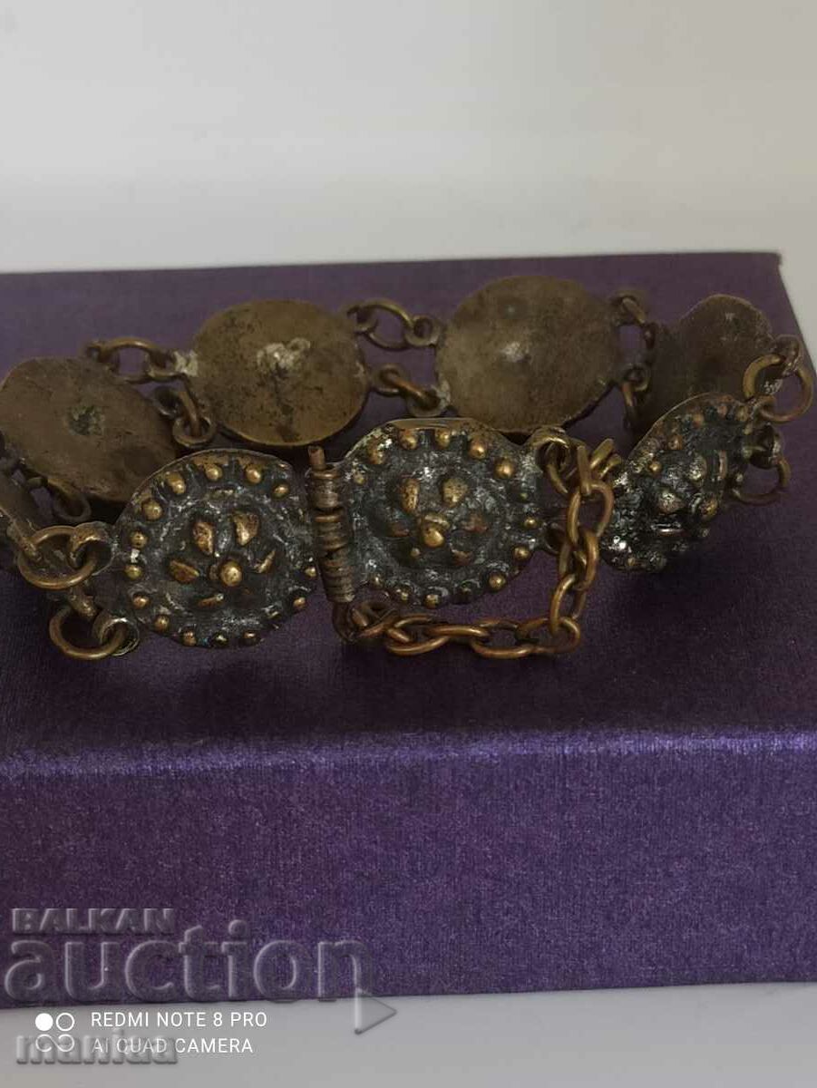 Delivery of Vazrozhdenska bracelet Delivery of Vazrozhdenska bracelet