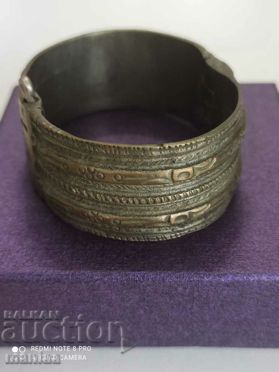Auction Renaissance silver bracelet Auction Renaissance silver bracelet