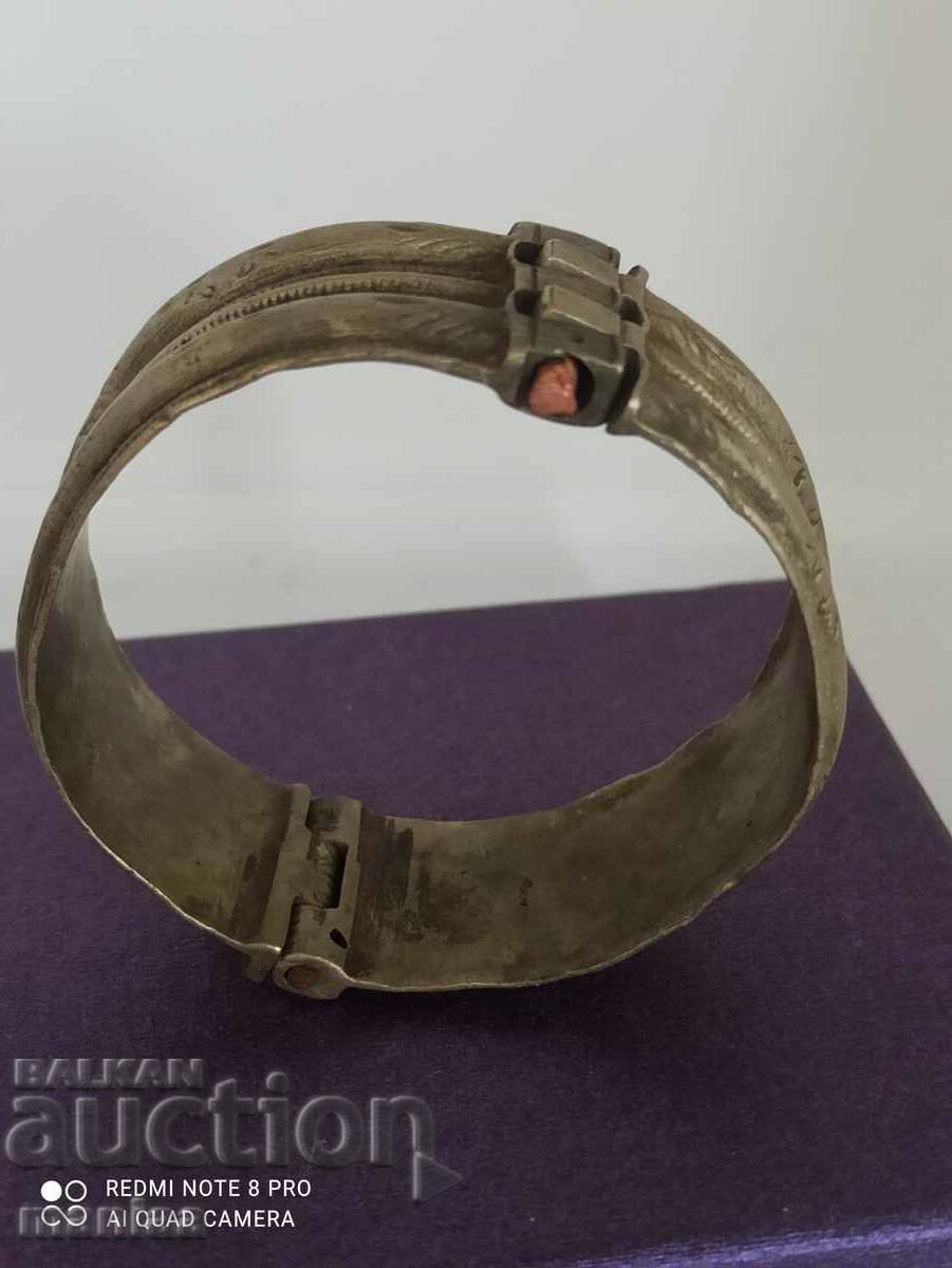 Renaissance silver bracelet with price 85.00 BGN | € 43.46 Renaissance silver bracelet with price 85.00 BGN | € 43.46