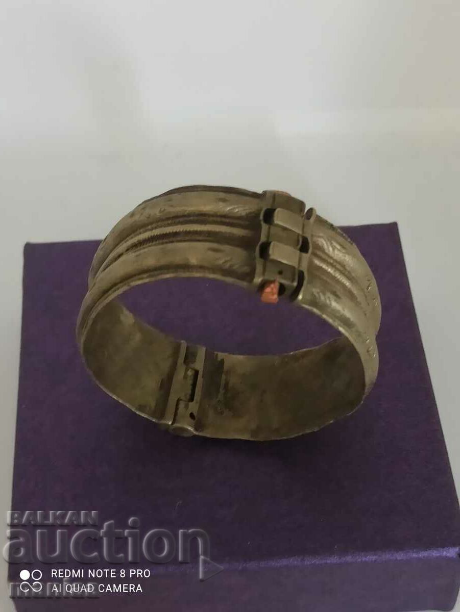 Auction Renaissance silver bracelet Auction Renaissance silver bracelet