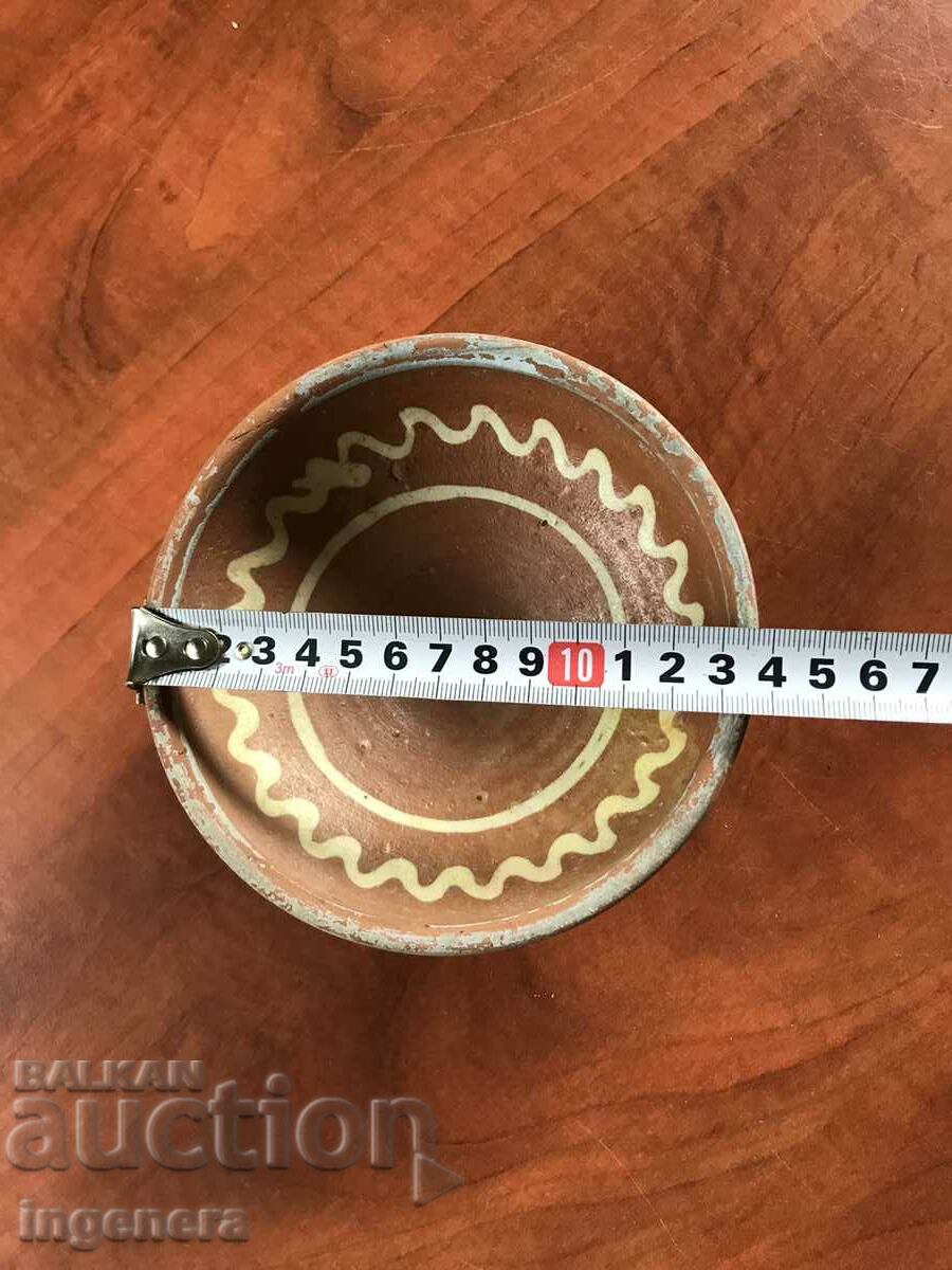 Auction OLD POTTERY DEEP BEAN BOWL Auction OLD POTTERY DEEP BEAN BOWL