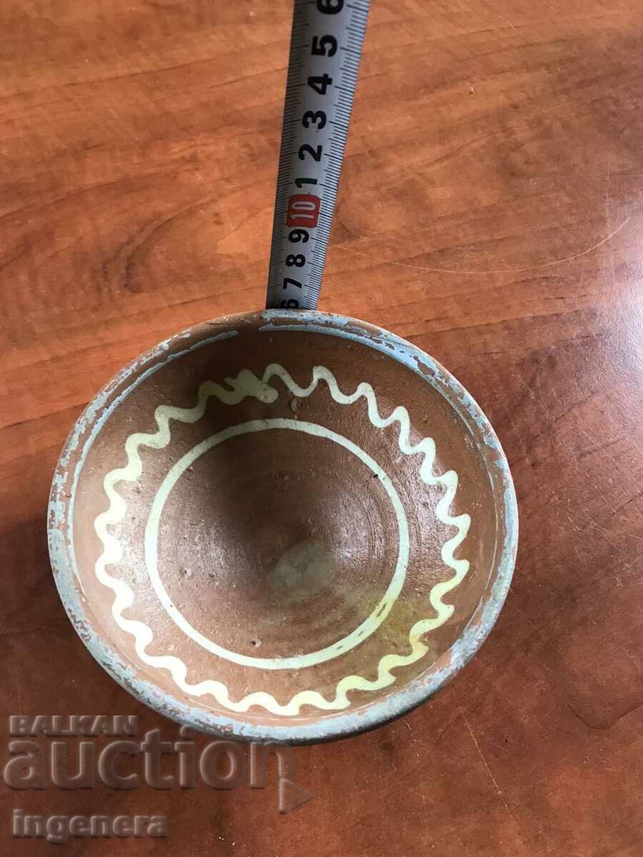 Delivery of OLD POTTERY DEEP BEAN BOWL Delivery of OLD POTTERY DEEP BEAN BOWL