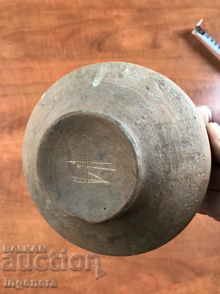 OLD POTTERY DEEP BEAN BOWL - 6 OLD POTTERY DEEP BEAN BOWL - 6