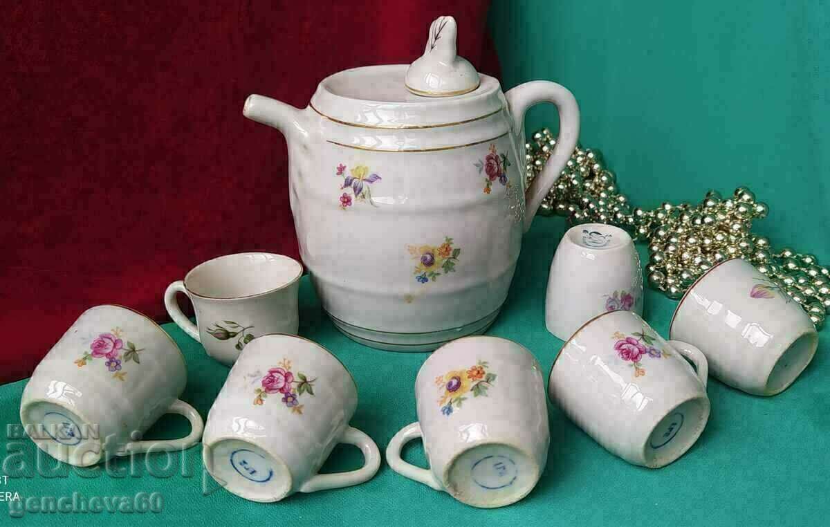 Σετ πορσελάνης SOC για θερμαινόμενη ρακιά barduce, φλιτζάνια με τιμή € 20.00 | 39.12 BGN