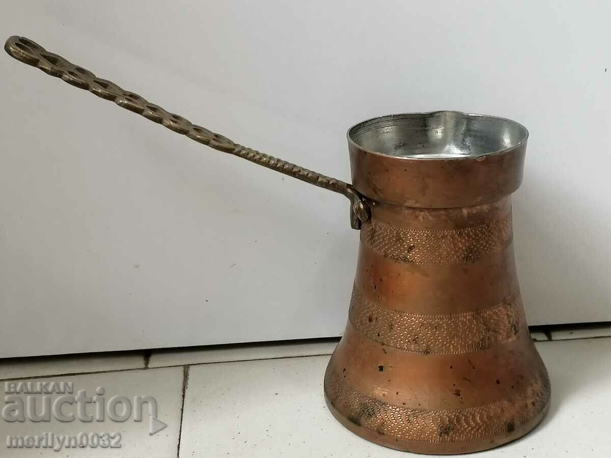 Old copper tin, coffee, baker, copper pot with price 62.00 BGN | € 31.70 Old copper tin, coffee, baker, copper pot with price 62.00 BGN | € 31.70