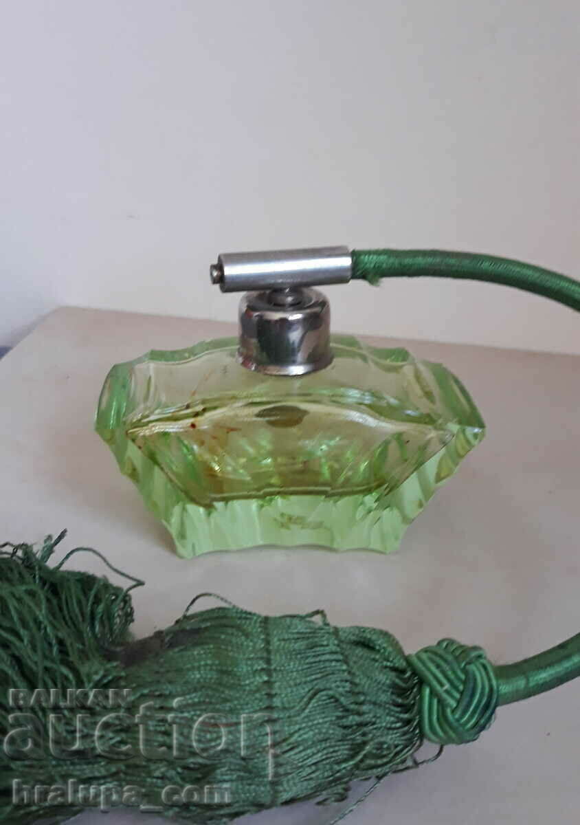 Delivery of Art Deco perfume bottle crystal glass Landeskronen Krista Delivery of Art Deco perfume bottle crystal glass Landeskronen Krista