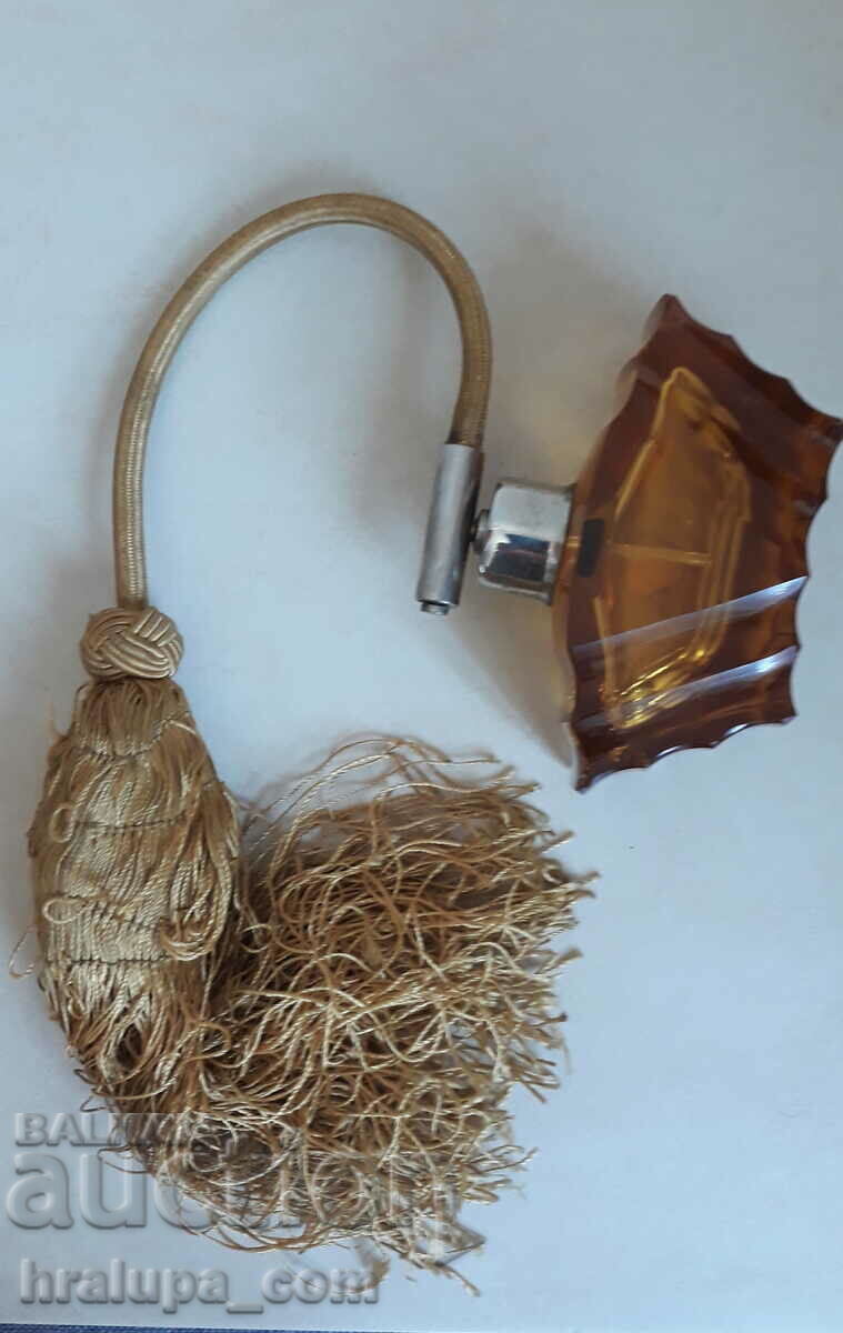 Art Deco perfume bottle crystal glass Landeskronen Krista with price 60.00 BGN | € 30.68 Art Deco perfume bottle crystal glass Landeskronen Krista with price 60.00 BGN | € 30.68