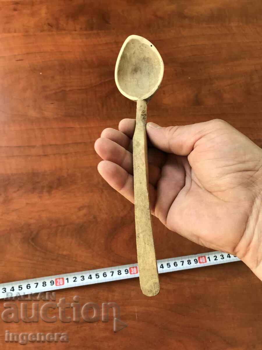 Auction ANTIQUE HAND CARVED WOODEN SPOON Auction ANTIQUE HAND CARVED WOODEN SPOON