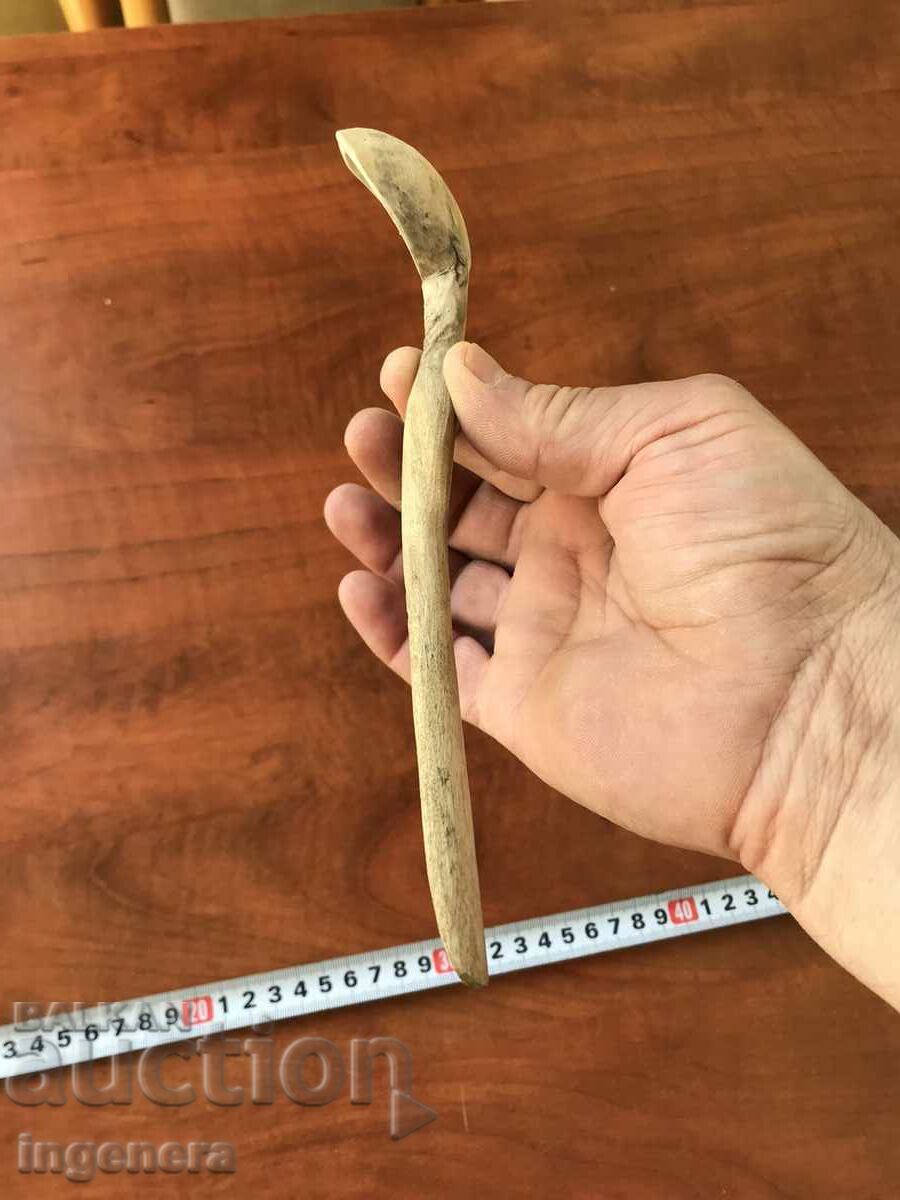 Delivery of ANTIQUE HAND CARVED WOODEN SPOON Delivery of ANTIQUE HAND CARVED WOODEN SPOON