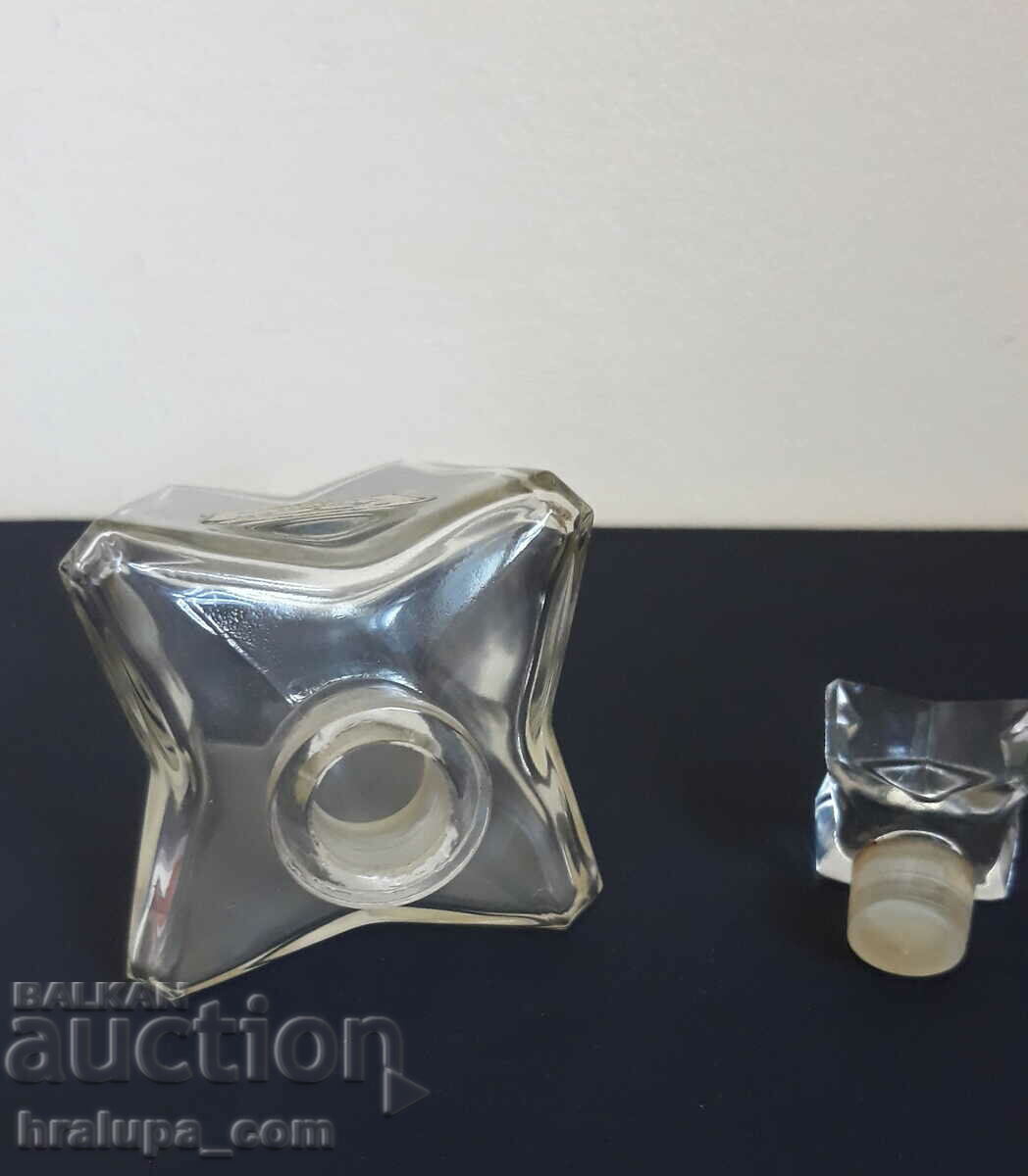 Delivery of Old perfume bottle Vintage Kesma Effluve Delivery of Old perfume bottle Vintage Kesma Effluve