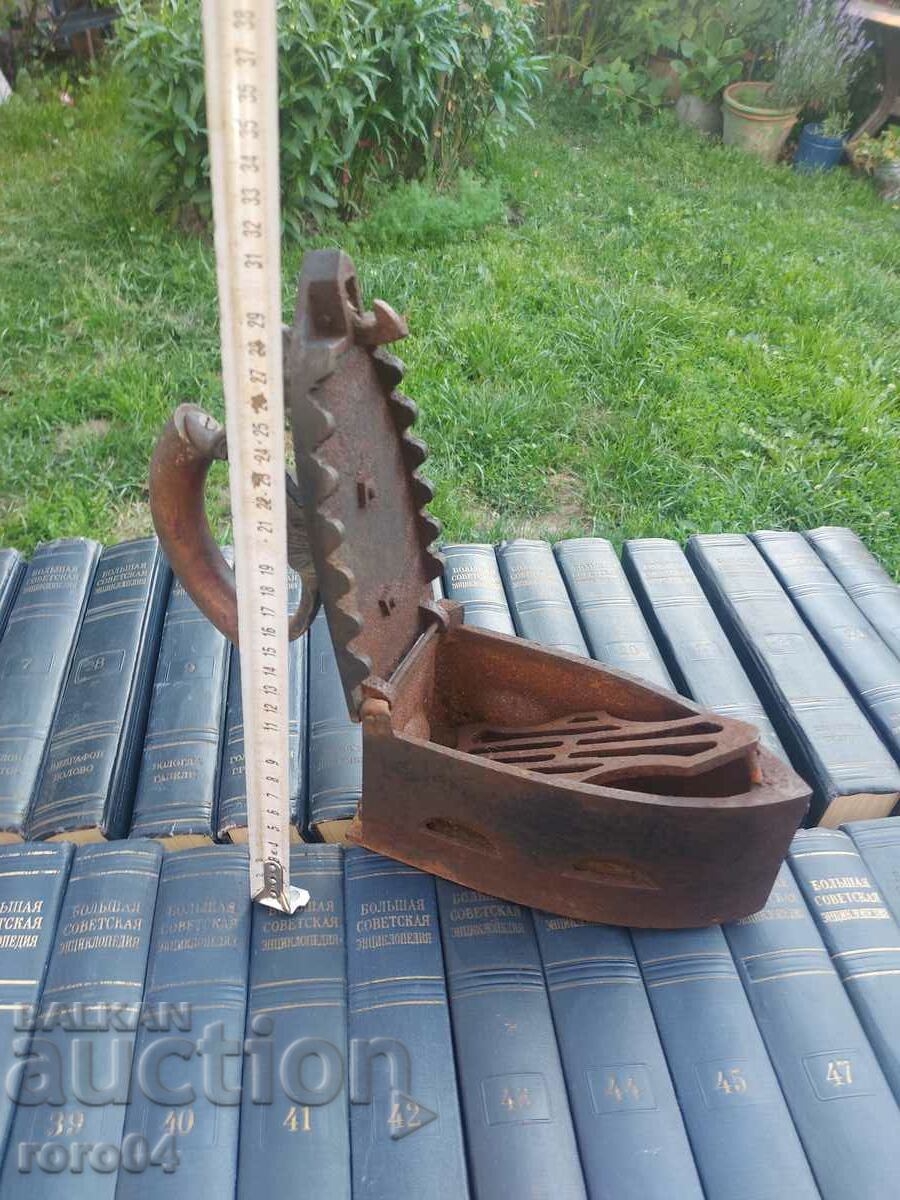 Delivery of IRON - ROMAN HEAD Delivery of IRON - ROMAN HEAD