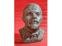 Bust de metal al simbolului revoluției V. I. Lenin