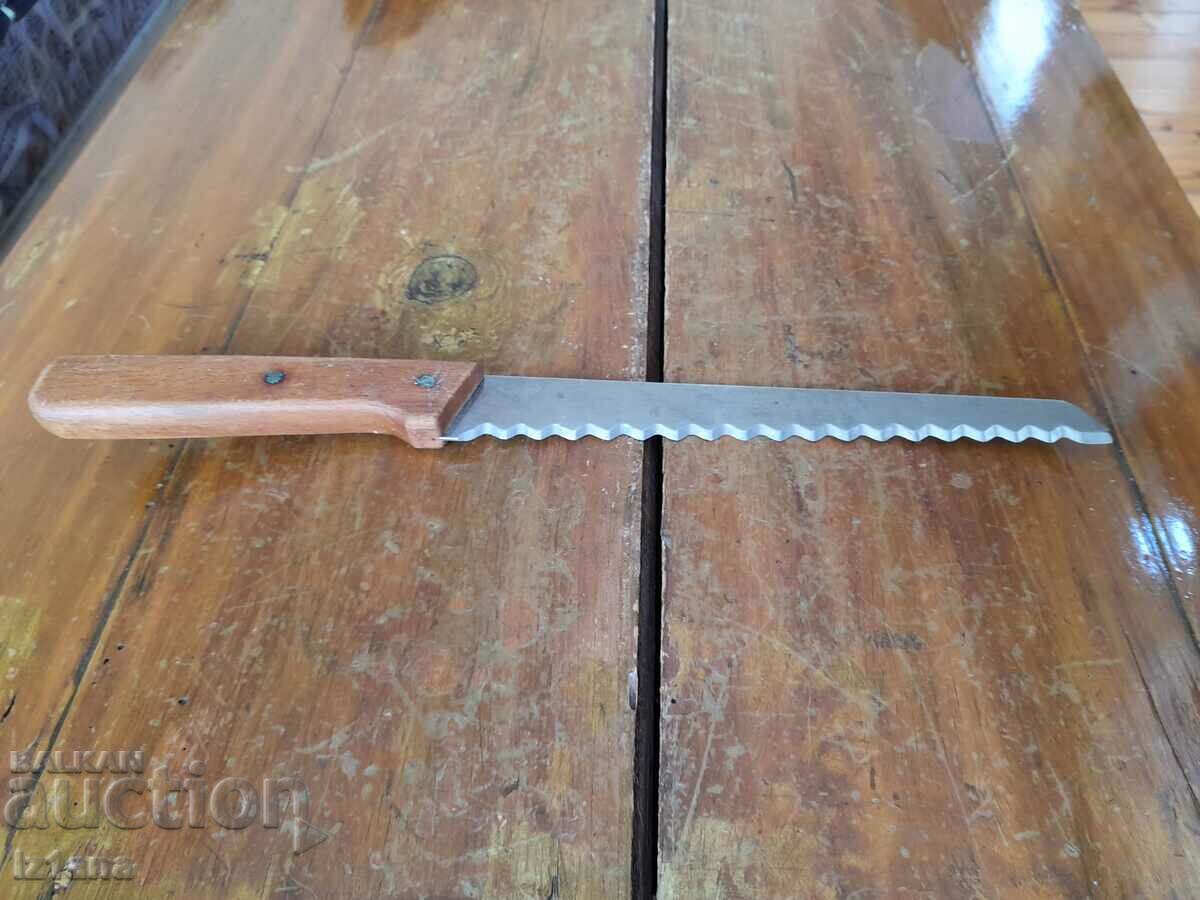 Auction  An old kitchen knife