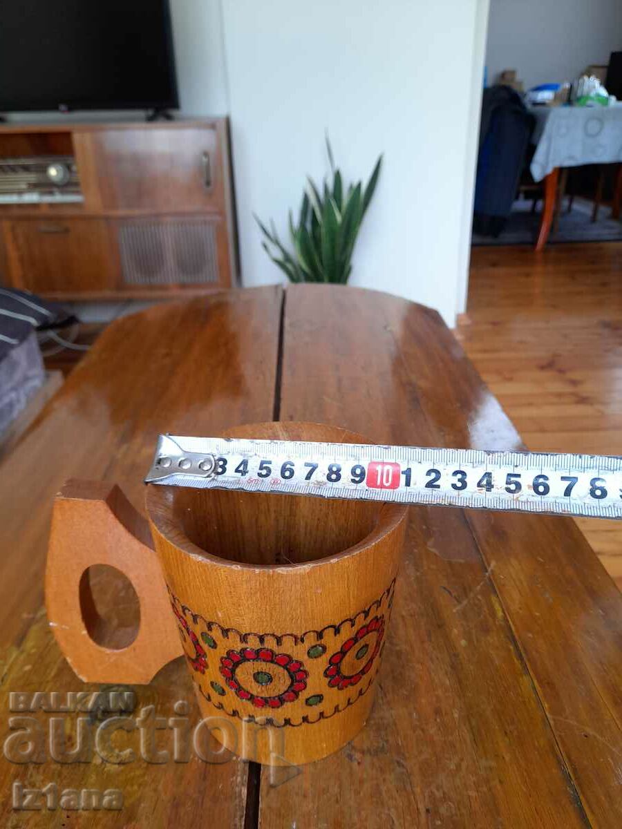 Delivery of Old wooden cup, mug Delivery of Old wooden cup, mug
