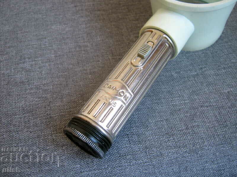 Аукцион Стара рядка филателна лупа с Diamon Focus осветление лампа Аукцион Стара рядка филателна лупа с Diamon Focus осветление лампа