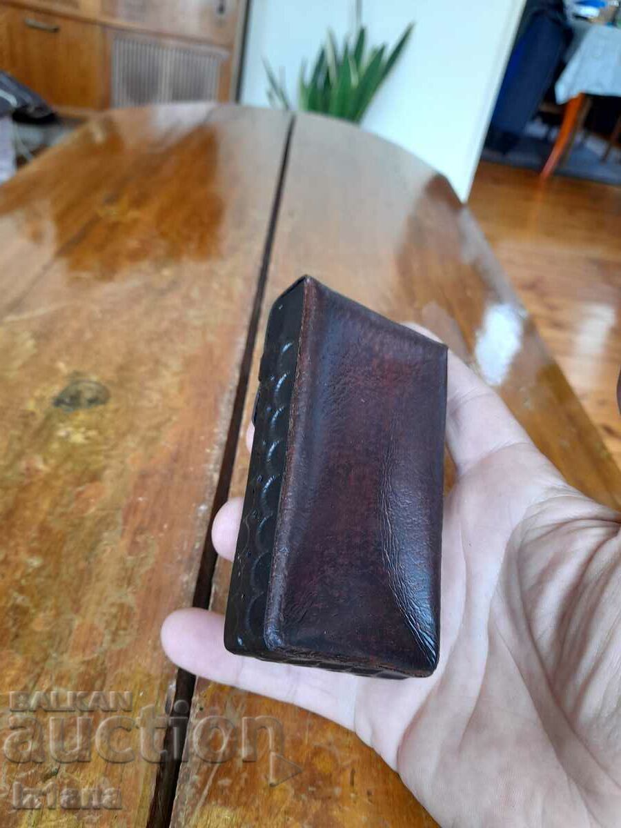 Delivery of Old snuff box, cigarette box Miscellaneous Delivery of Old snuff box, cigarette box Miscellaneous