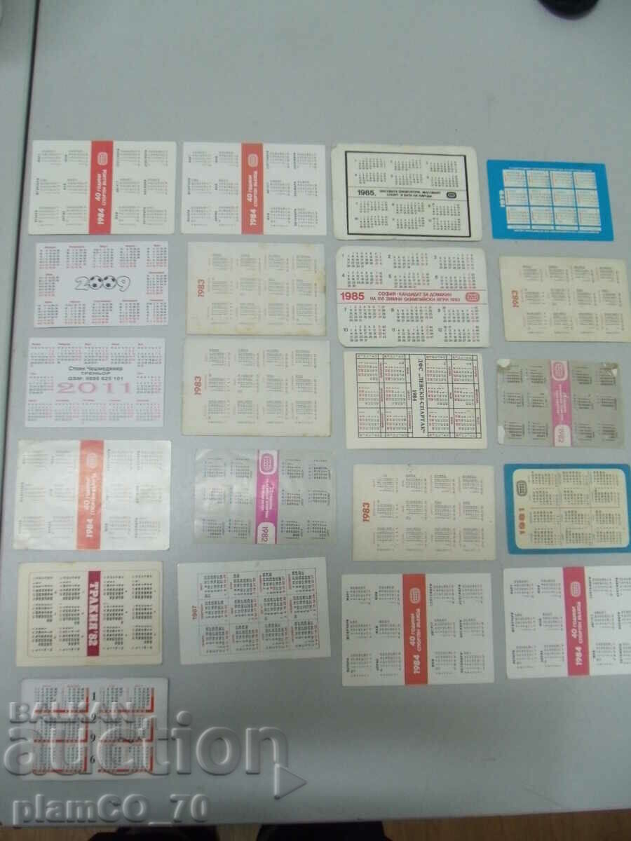 No.*7068 lot 21 old calendars - football teams - 7 No.*7068 lot 21 old calendars - football teams - 7