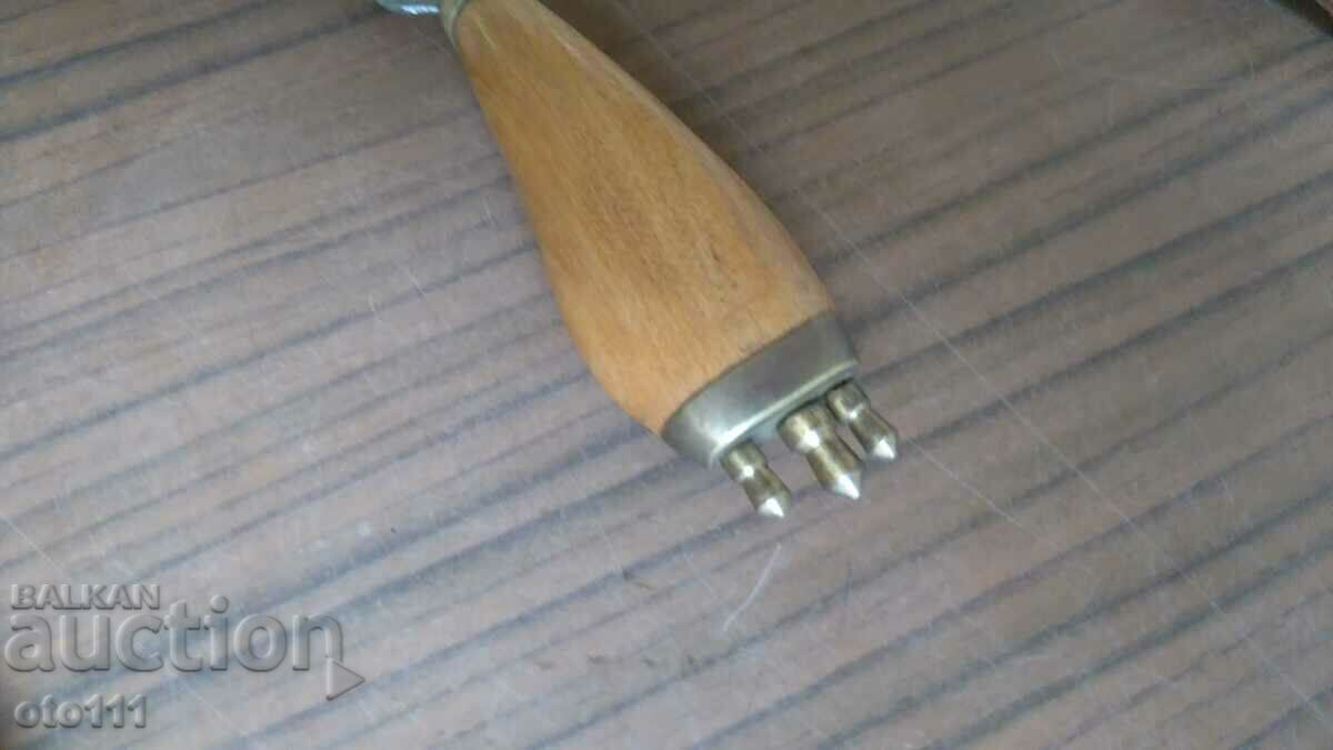 INTERESTING KNIFE - 5