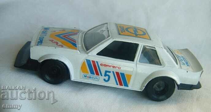 Auction Opel Ascona/ Opel Ascona, Polistil, Italy - 1:40 Auction Opel Ascona/ Opel Ascona, Polistil, Italy - 1:40