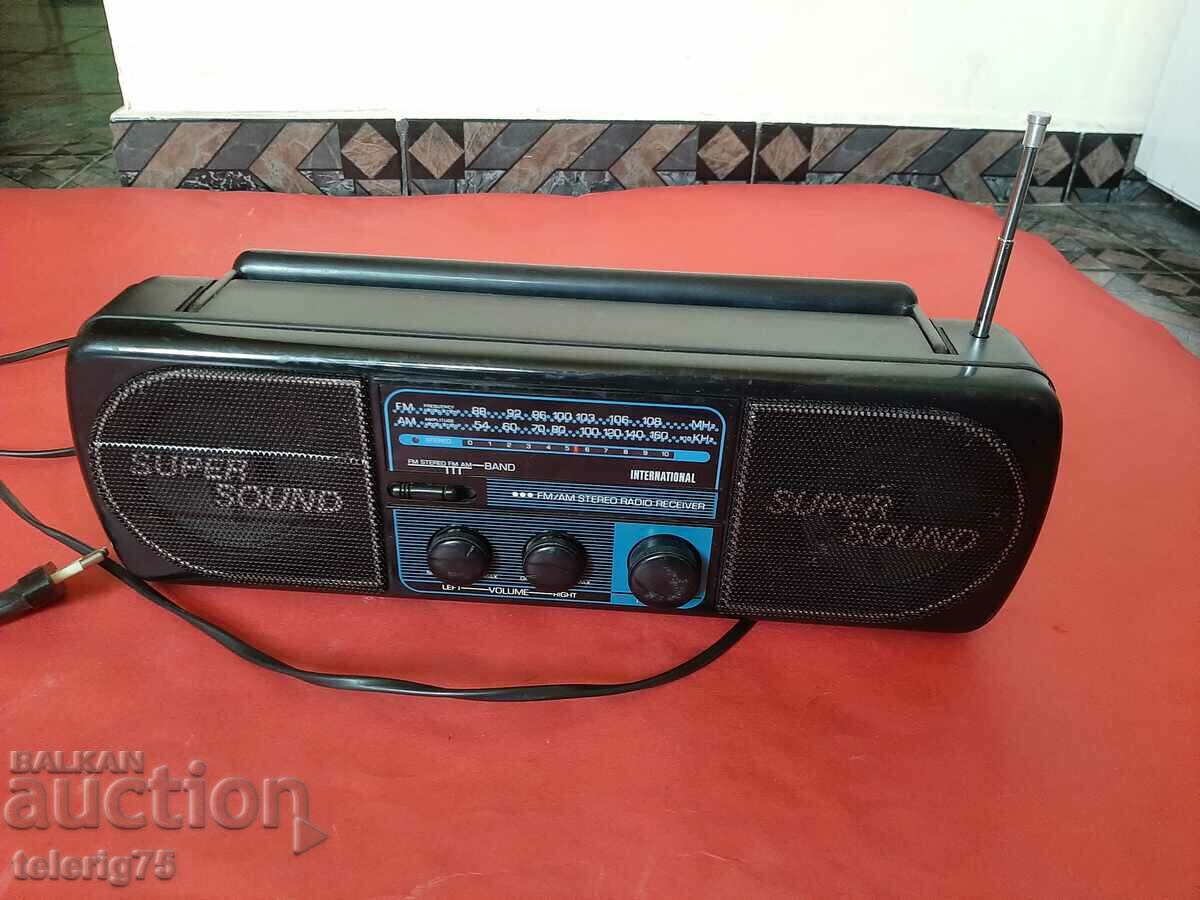 Auction Old Radio INTERNATIONAL Super Sound-FM/AM Auction Old Radio INTERNATIONAL Super Sound-FM/AM
