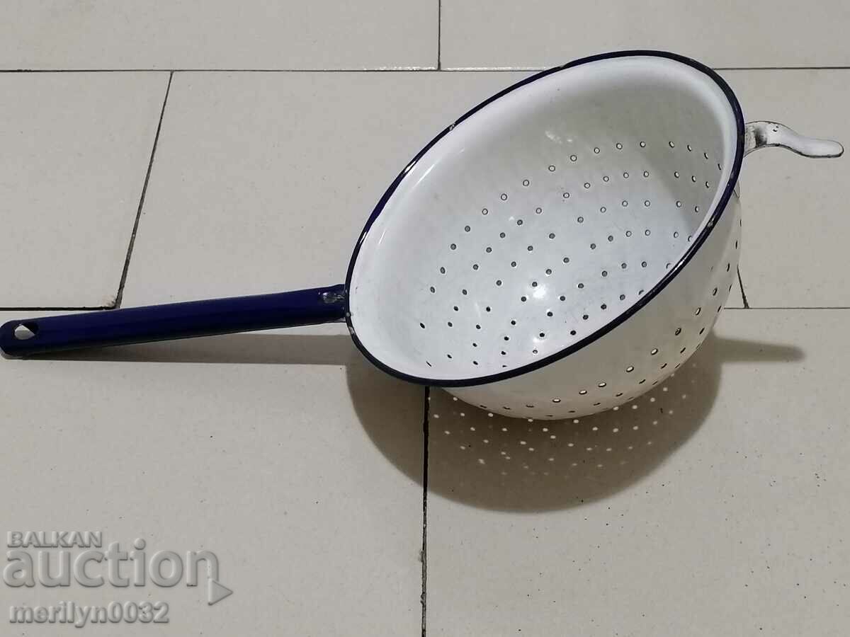Auction Old enameled colander, court with enamel injured by the People's Republic of Bulgaria Auction Old enameled colander, court with enamel injured by the People's Republic of Bulgaria