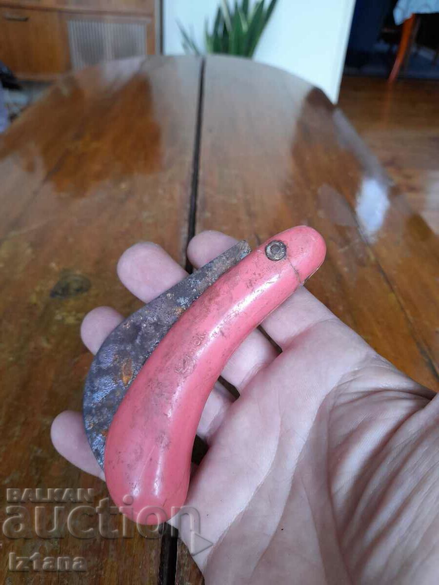 Licitație Struguri vechi, cutit de fructe, cuțit