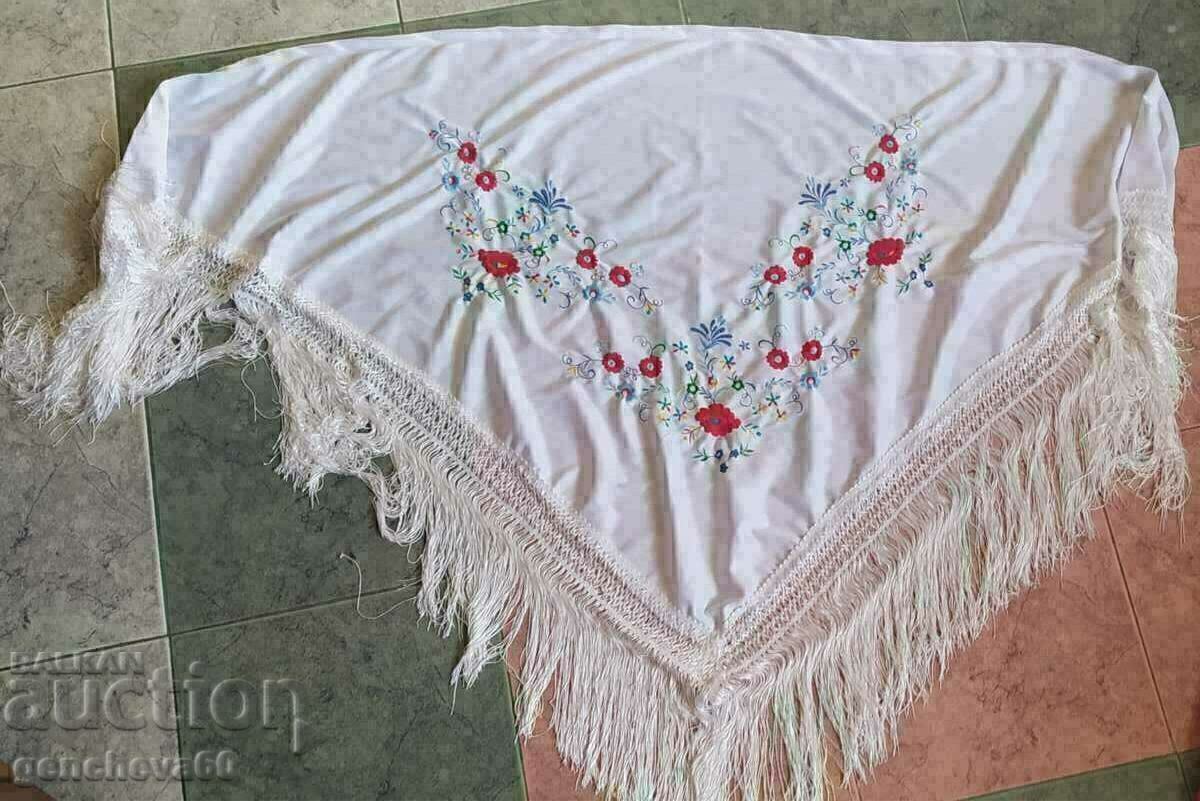 RETRO scarf 160cm with embroidery with price 50.00 BGN | € 25.56 RETRO scarf 160cm with embroidery with price 50.00 BGN | € 25.56