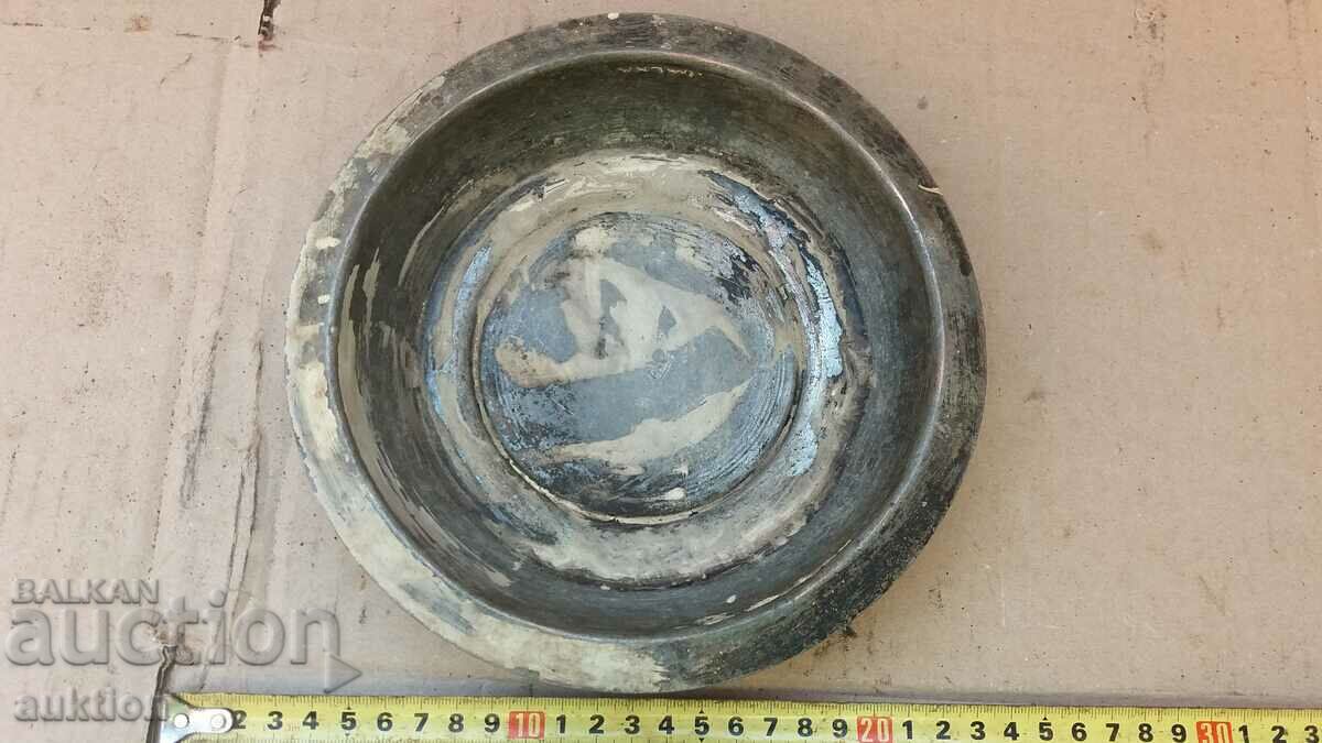 Auction WROUGHT RENAISSANCE COPPER PLATE, BOWL, TRAY Auction WROUGHT RENAISSANCE COPPER PLATE, BOWL, TRAY