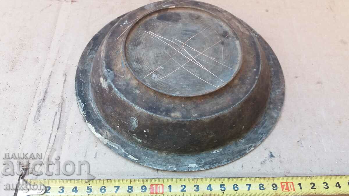 WROUGHT RENAISSANCE COPPER PLATE, BOWL, TRAY - 6 WROUGHT RENAISSANCE COPPER PLATE, BOWL, TRAY - 6