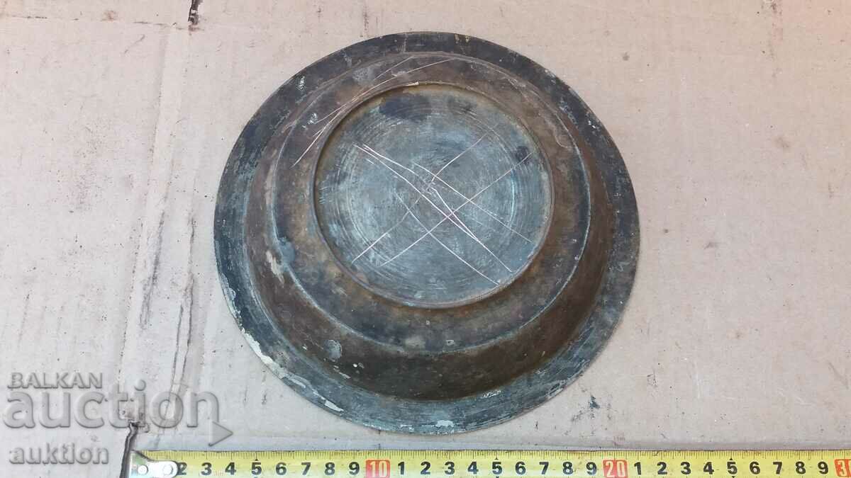 WROUGHT RENAISSANCE COPPER PLATE, BOWL, TRAY - 7 WROUGHT RENAISSANCE COPPER PLATE, BOWL, TRAY - 7