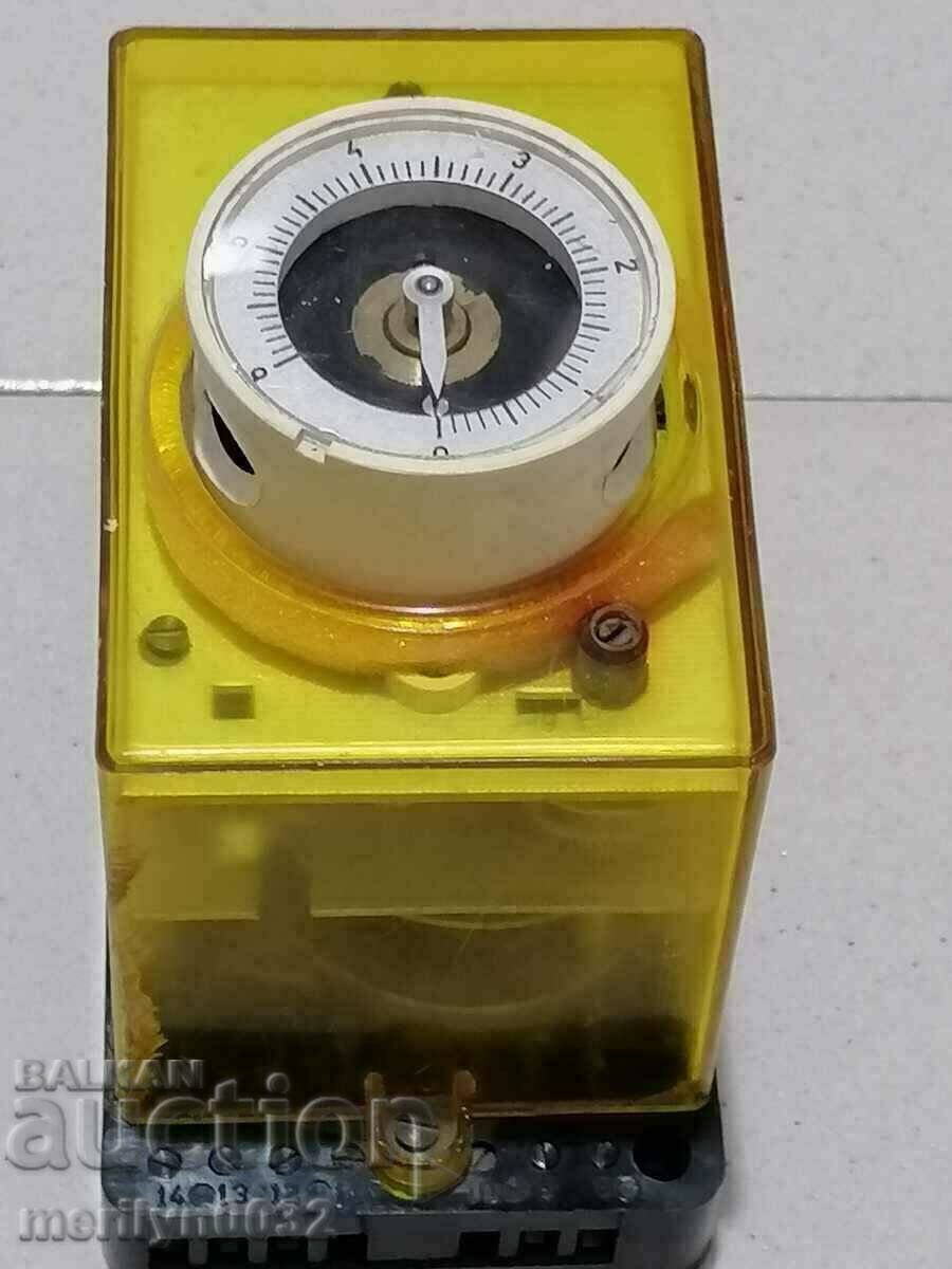 TIME RELAY RVM-6 NRB apparatus, device with price 65.00 BGN | € 33.23 TIME RELAY RVM-6 NRB apparatus, device with price 65.00 BGN | € 33.23