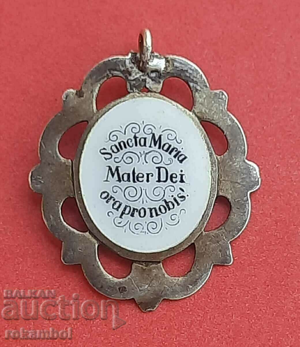 Antique medallion with the Virgin Mary in enamel and silver, 1930s. with price 250.00 BGN | € 127.82 Antique medallion with the Virgin Mary in enamel and silver, 1930s. with price 250.00 BGN | € 127.82