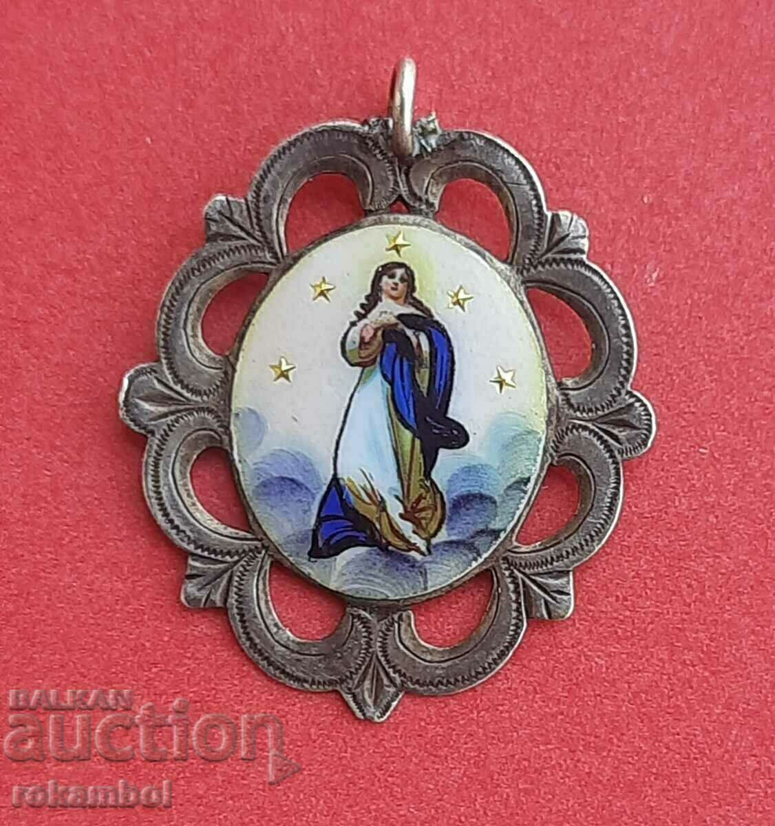 Delivery of Antique medallion with the Virgin Mary in enamel and silver, 1930s. Delivery of Antique medallion with the Virgin Mary in enamel and silver, 1930s.