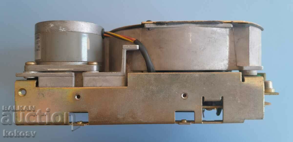 Hard disk retro HDD Computer Memories CM 5412 - 5 Hard disk retro HDD Computer Memories CM 5412 - 5