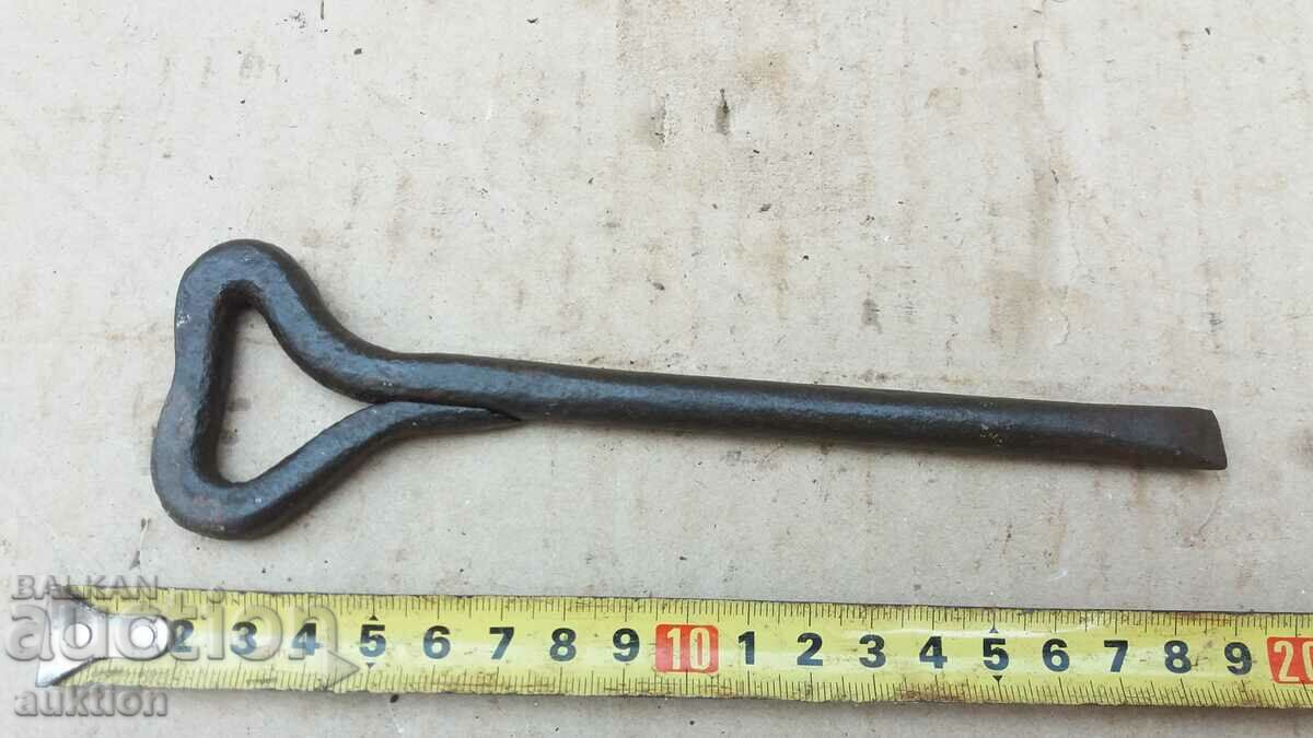 WROUGHT ANIL, TOOL