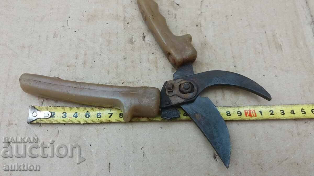 Delivery of OLD HARNESS FOR LAMARINE CUTTING Delivery of OLD HARNESS FOR LAMARINE CUTTING