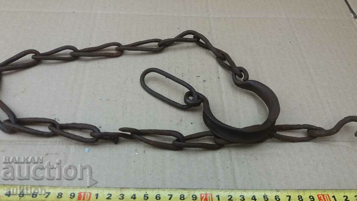 Auction OLD WROUGHT BEECH, SHACKS, ANIMAL SHAPES Auction OLD WROUGHT BEECH, SHACKS, ANIMAL SHAPES