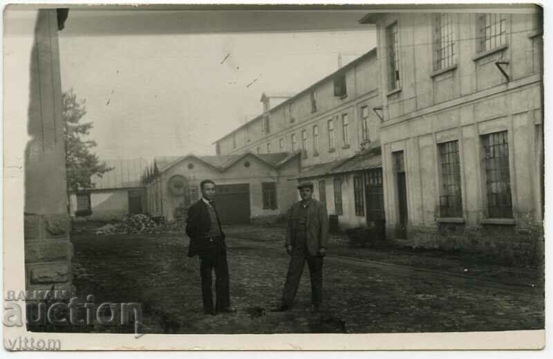 Габрово снимка фабрика Братя Калпазанови 1933