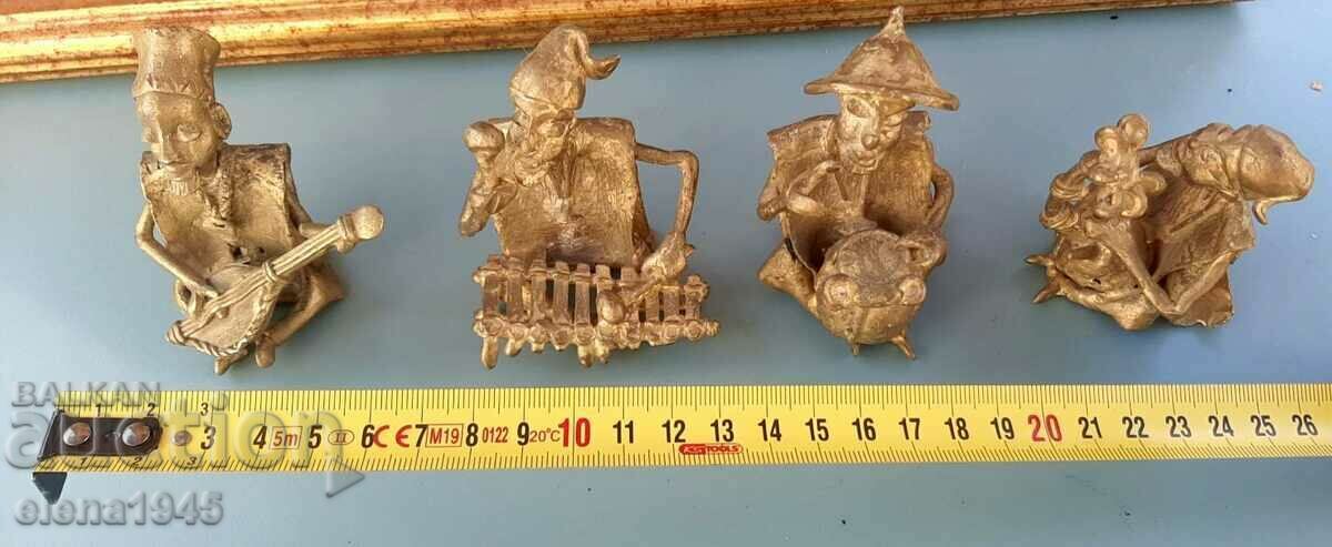 Auction Bronze statuettes Auction Bronze statuettes